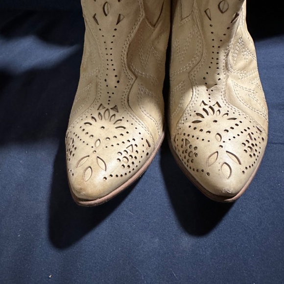 Cowboy Boots, Italian Made Leather Yellow Ankle Booties  Size 41 - Picture 4 of 13